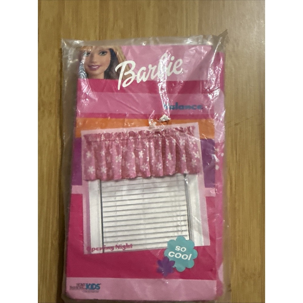 Vintage Barbie Curtain Valance  84"x 15" Flowers Dan River USA New Window Pink